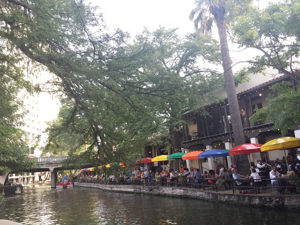 LOVING THE RIVER WALK: We thoroughly enjoyed our evening at the San Antonio River Walk. There was so much to see, and the surroundings were beautiful. We spent time walking and watching, and then finished our night with a dinner at the Rainforest Café.
